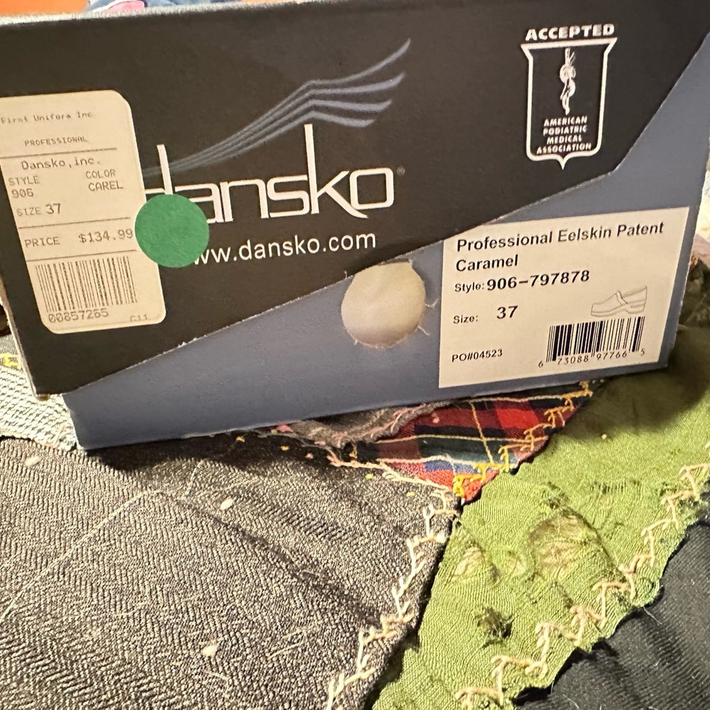 Women’s Dansko clogs - gently worn - Picture 8 of 9